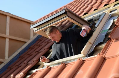Pose de fenêtres de toit Velux à Lalobbe